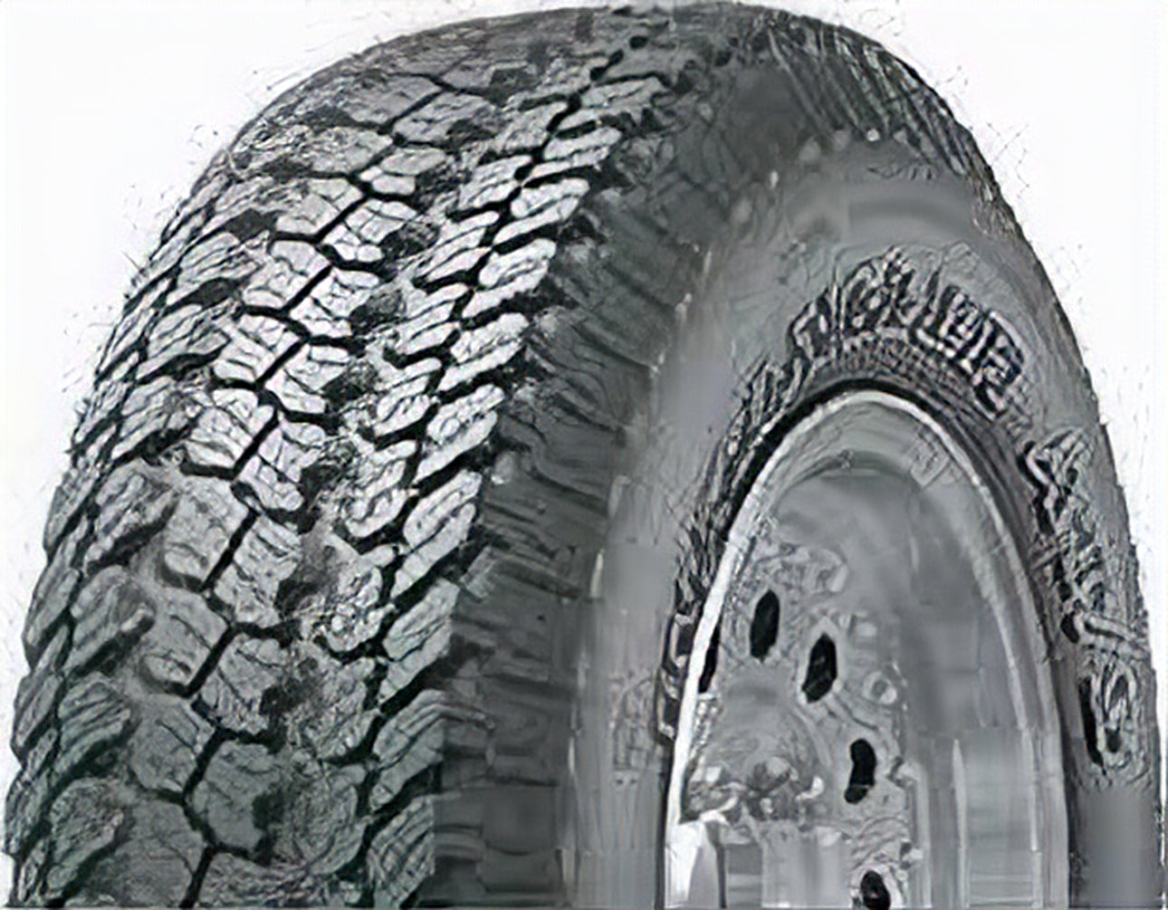 Goodyear WRANGLER AT/S 265/70R17 113S SL OWL - Image 5
