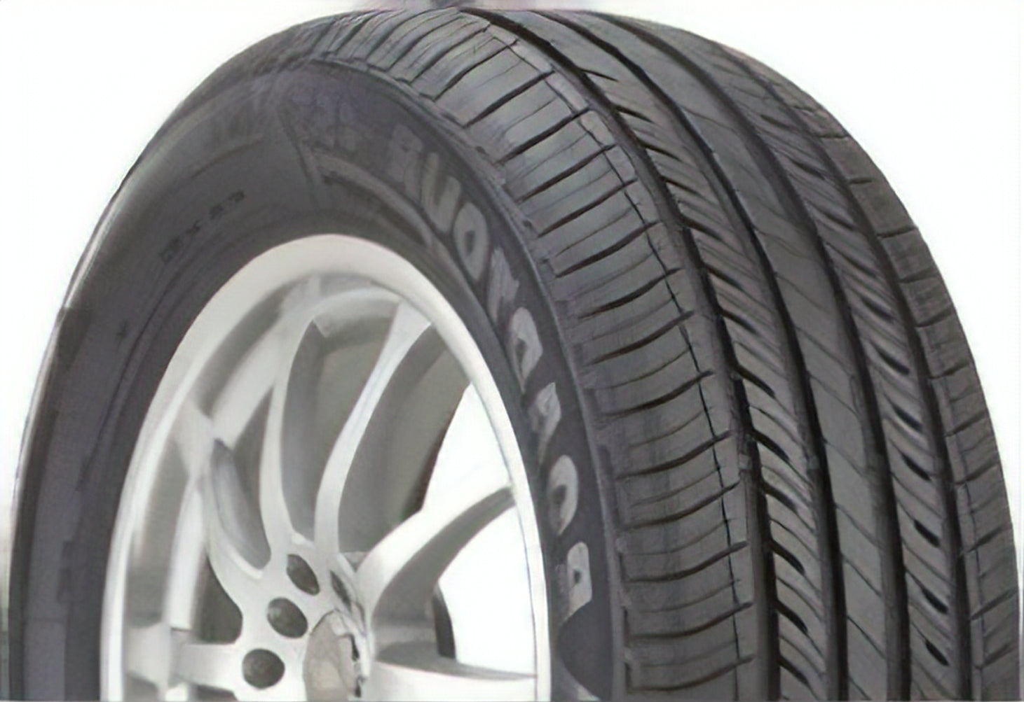 Michelin CROSSCLIMATE2 245/60R18 109V XL BSW - Image 3