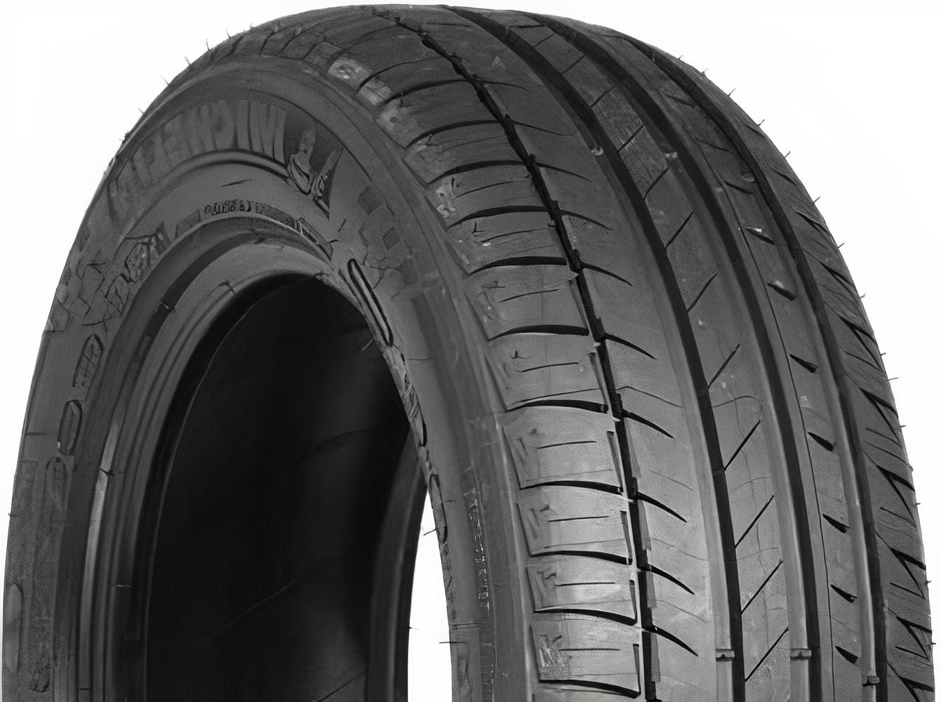 Michelin AGILIS CROSSCLIMATE 2 LT265/60R20 121R 1/E BSW - Image 2