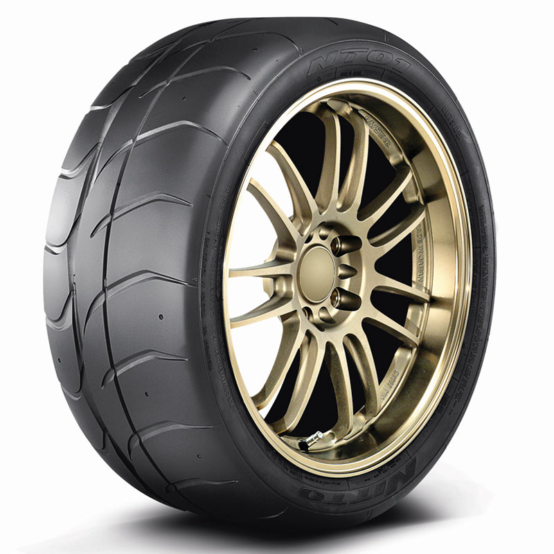 Nitto NT01, 225/40R18, 88W, B (4 Ply), BSW