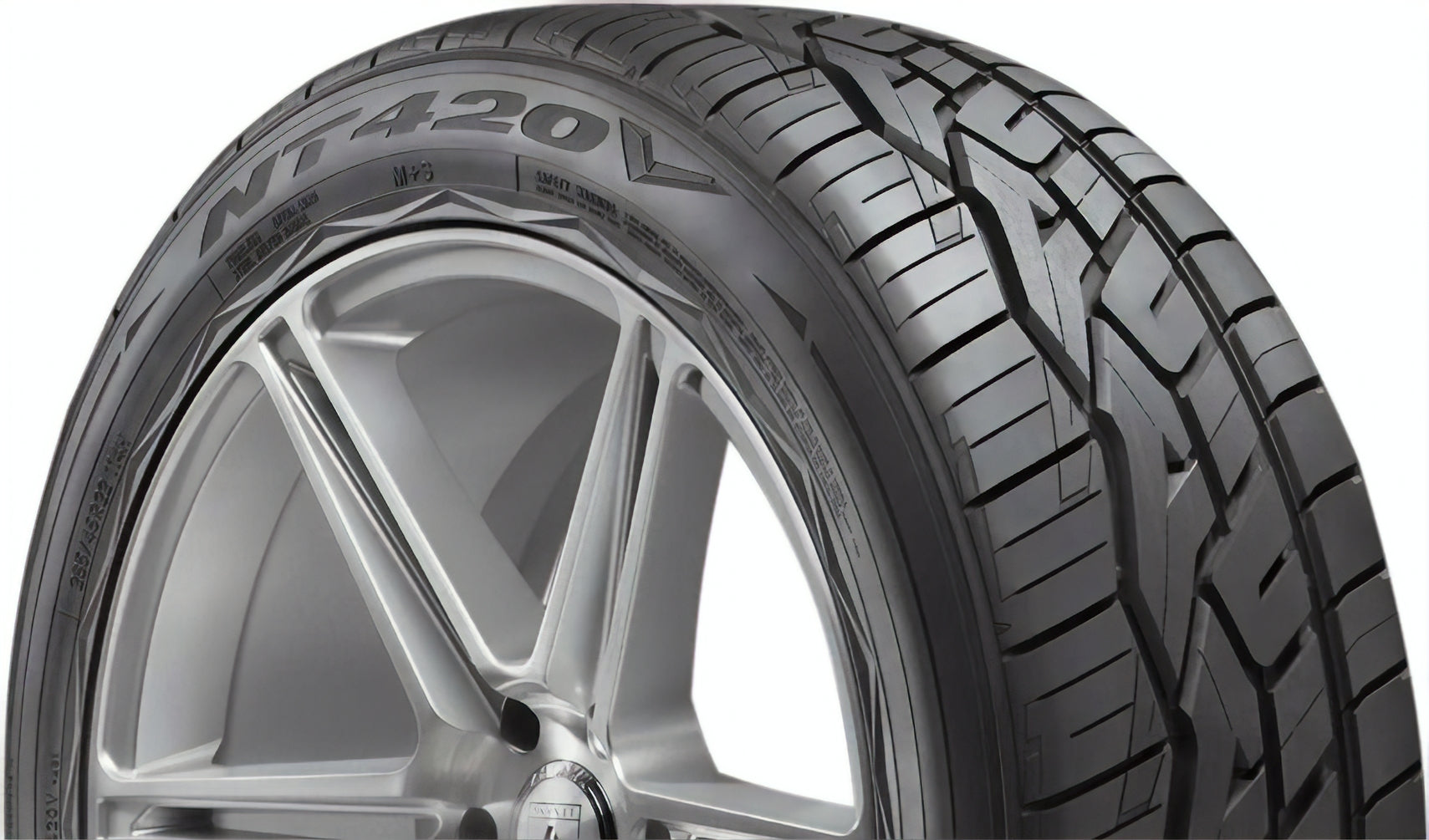 Nitto NT420V, 275/60R20, 116H, XL, BSW - 206750 - Image 2
