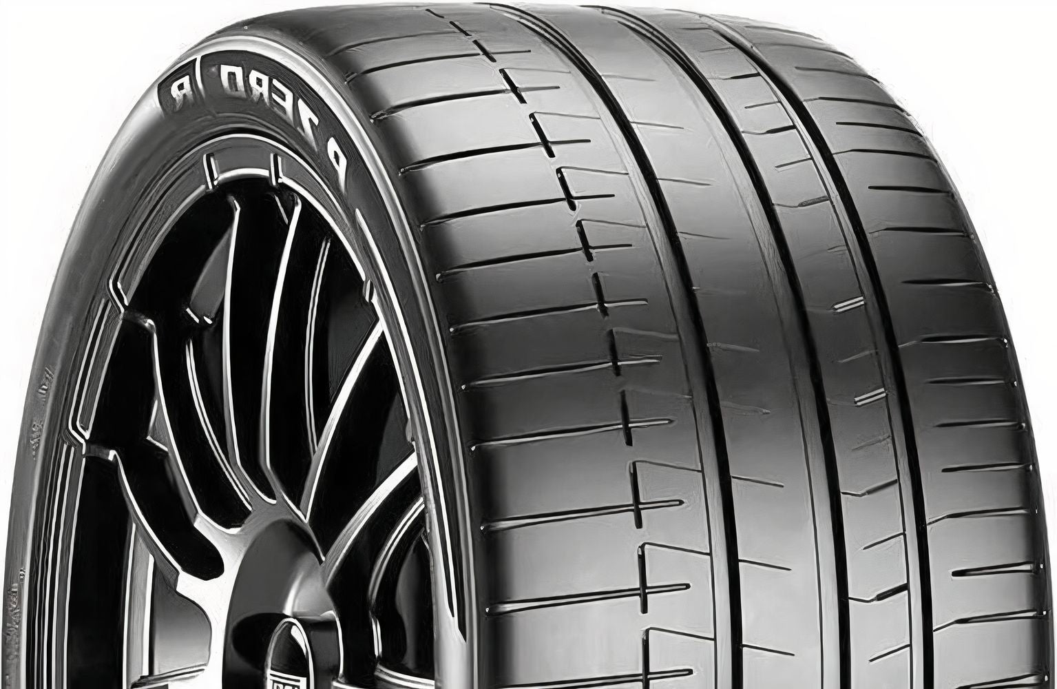 Pirelli PZERO R 245/30R20 108V XL BSW - Image 2