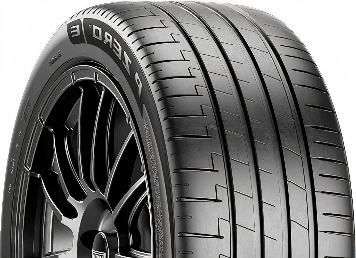 Pirelli P ZERO E 275/35R22 104Y XL BSW - Image 2